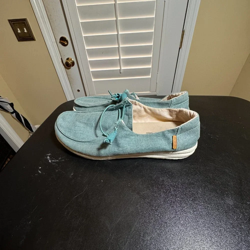Hey Dude size 12 blue wendy loafers slipon shoes